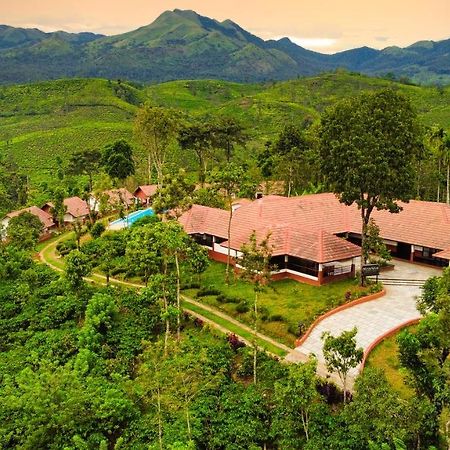 Pranavam Resort & Spa Tariyod Exterior foto